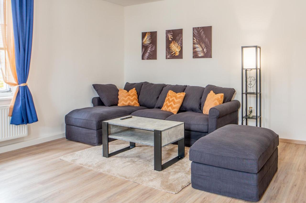 Grosse 3-Zimmer Wohnung - Zentral-Coburg - Kostenloser Parkplatz Buitenkant foto