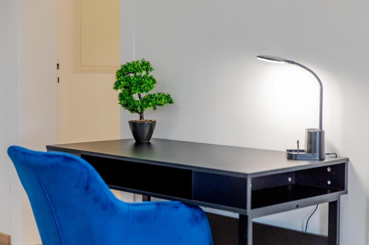 Grosse 3-Zimmer Wohnung - Zentral-Coburg - Kostenloser Parkplatz Buitenkant foto