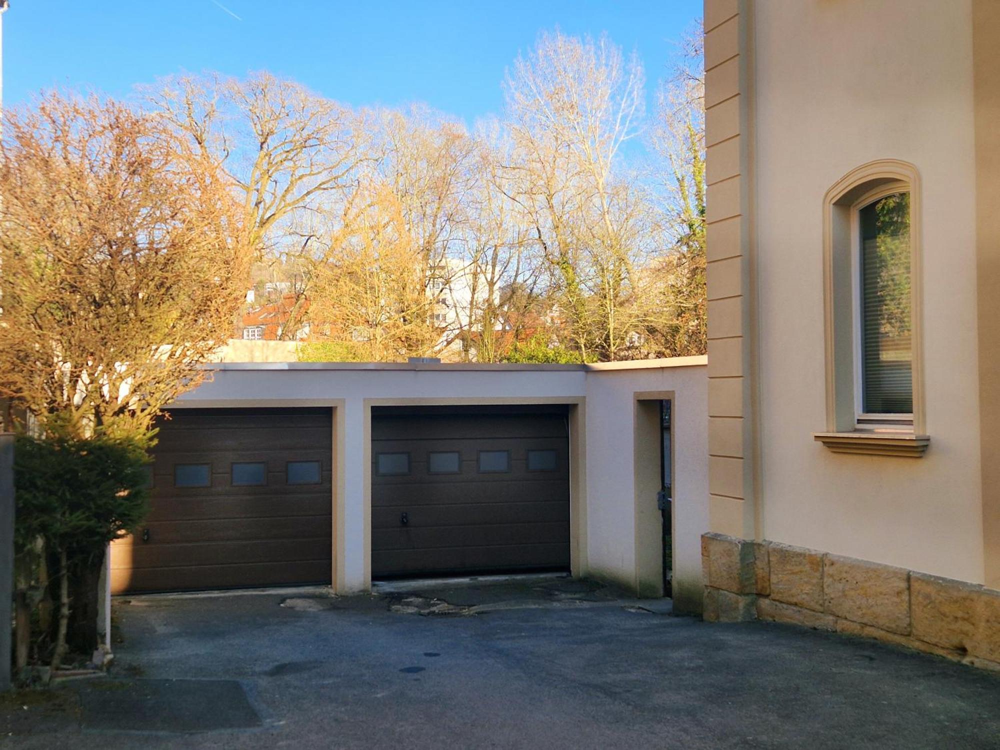 Grosse 3-Zimmer Wohnung - Zentral-Coburg - Kostenloser Parkplatz Buitenkant foto
